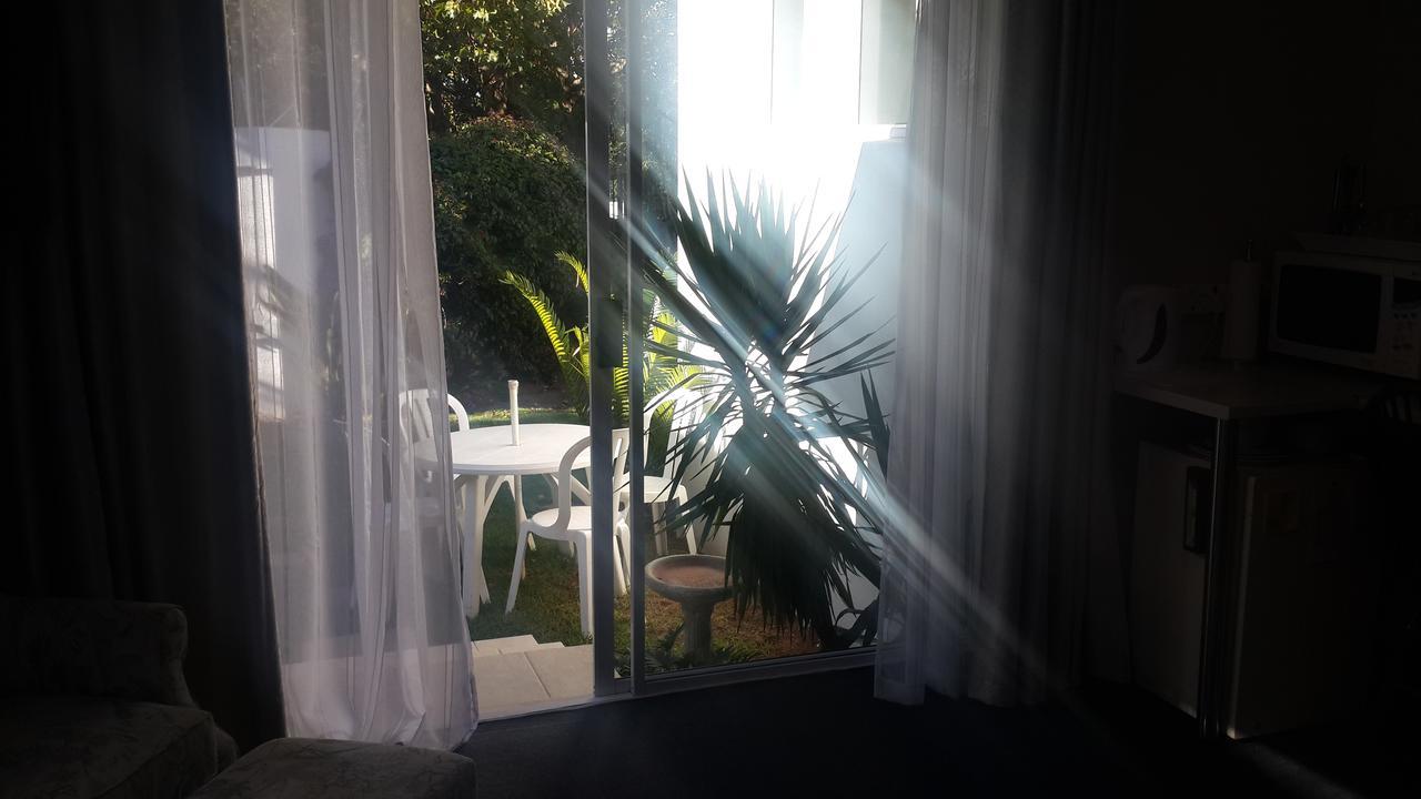 Bed and Breakfast R & R'S Retreat à Johannesbourg Extérieur photo